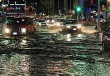 HAOS U KALIFORNIJI: LJUDI EVAKUISANI IZ SVOJIH DOMOVA ZBOG POPLAVA