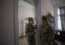 Žene u redovima ukrajinske vojske: Pomažu i liječe vojnike na frontu
