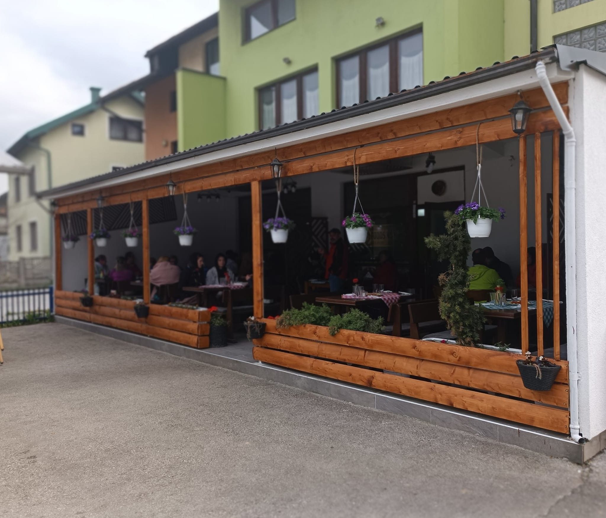 restoran-ajdin-2048x1749-1