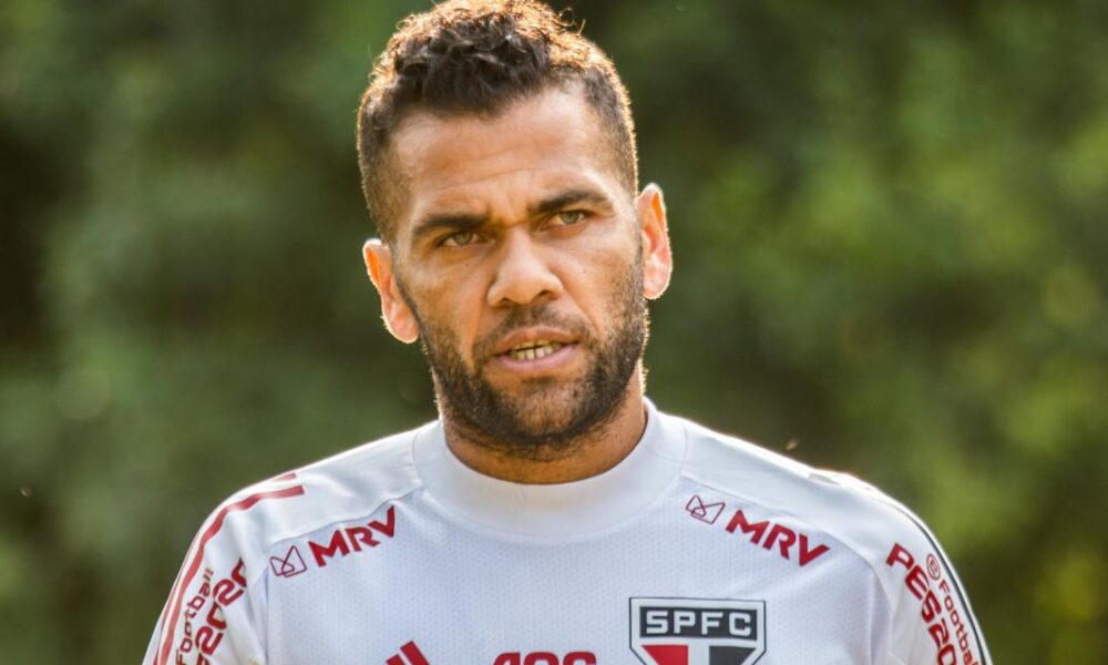 Dani-Alves-1000x600-1