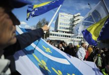 Održani protesti ispred OHR-a u Sarajevu: Stop, embargu na demokratiju