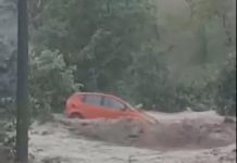 Nakon Teočaka, poplave i u Sapni – bujica nosila i automobile