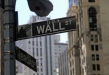 Wall Street oštro pao, ulagači unovčili zaradu